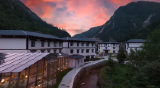 Jiuzhaigou Ganhai Cloud Valley Hotels in Ganhaizi Paradise Resort