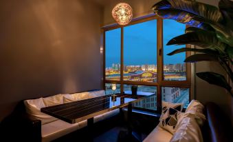 Gulun Hotel (Harbin Wanda Plaza West Station)