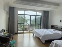 Three li long gorge lake house