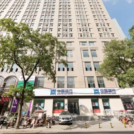 Jiaju Boutique Stay Apartment (Xinyang Tianrun Plaza Railway Station)