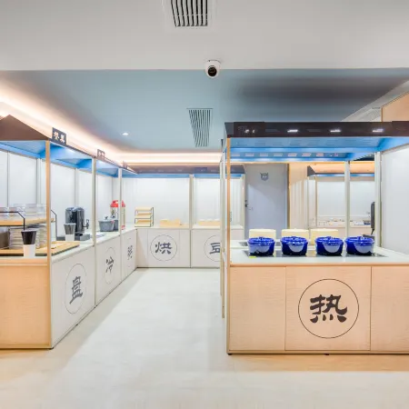 HanTing Hotel (Dongmen Branch, Hecheng Ethnic Flavor Street, Hotan Railway Station)