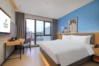 Country Inn & Suites by Radisson Hotel (ShanghaiLuodian Ancient Town) Hôtels à proximité de : Baosteel Marina