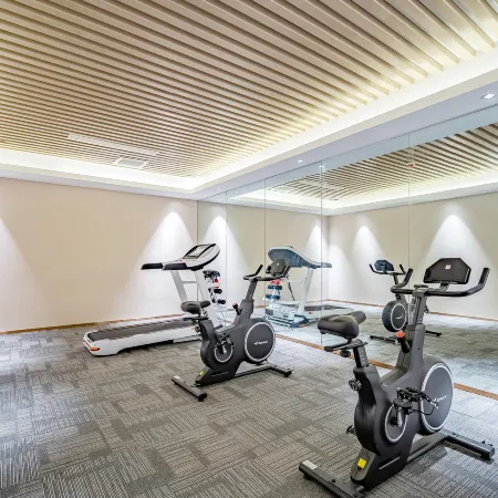 Huanpeng Holiday Hotel