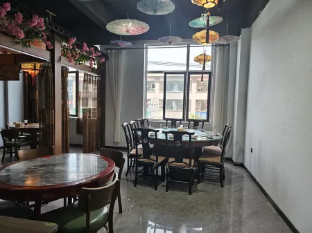 shuangyuedazhijiudian Отели рядом со станцией Wutaishan Railway Station