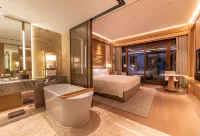 Wyndham Grand Xinchang Các khách sạn gần Xinchang Chengbei Market