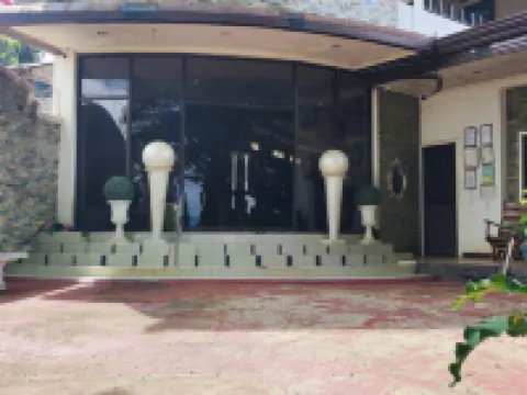 RedDoorz @ Dream Haven Bed & Breakfast Hoteles en Bukidnon