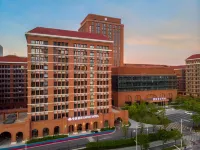 EXPERT HOTEL Hotel dekat Guangdong Polytechnic College of Agriculture， Industry and Commerce (East to Qiaojian Lvye Mountain Villa)