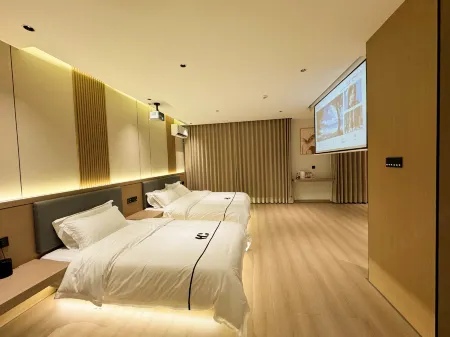 Huachen Zhixuan Hotel