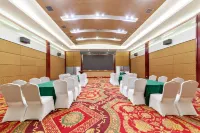 Longmeida Hotel (Longyan Railway Station Minxi Trading City Branch)