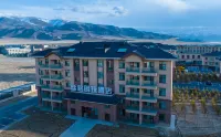 Bole Silk Road Pearl Hotel (Sailimu Lake Scenic Area)
