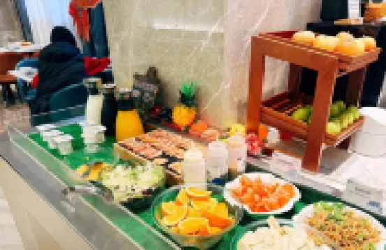 Jieyang Fengjiang E-sports Hotel