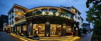 Tao Xichuan Ben Wu She Aesthetic Tea Inn (Jingdezhen Sculpture Porcelain Factory Store) Hotels near Imperial Kiln National Archaeological Remadins Park