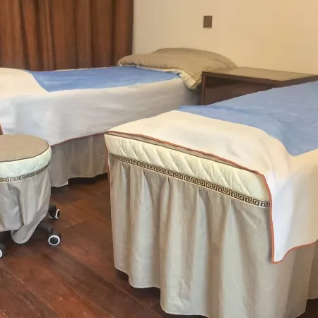 Jurong Crown Garden Hotel