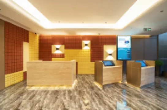 Starway Hotel (Zhengzhou Xinzheng Airport Yingbin Avenue)