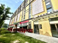 Lingyu Selected Apartment (Minglou Tianlun Plaza)