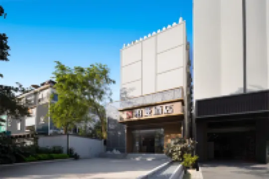 BORRMAN HOTEL(Sanya Phoenix International Airport Inn) โรงแรมในซานย่า