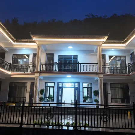 Lanting Courtyard Homestay