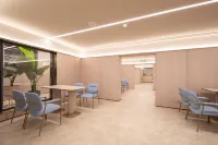 HanTing Hotel (Changsha International Finance Center Furong Square Subway Station) - 3성급