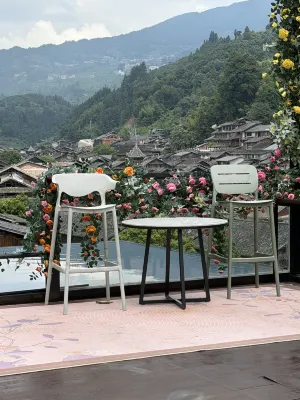 Liping Zhaoxing Landscape Resort - bar