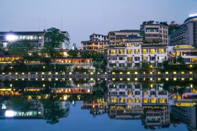 Yicai Jiaxiu Meisu Hotel (Guiyang Dashizi Jiaxiu Building) 허빈 공원 주변 호텔