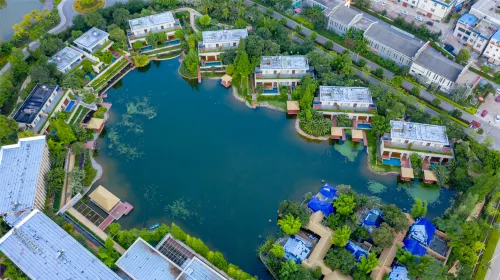 หงเยว่ว่าน ฮอลิเดย์ โฮเทล ทะเลสาบฟูเซียน - 5 ดาว