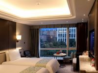 上海东方滨江大酒店(国际会议中心) - 高级园景双床房