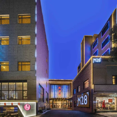 M28 Hotel