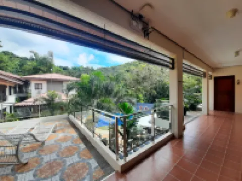 Pearl Vista de Coron Resort Hotel コロンのホテル