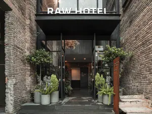 RAW HOTEL