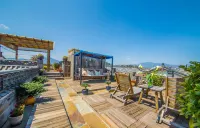 Floral Hotel· Fantu Hotel