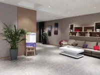 Chuxing Xinxuan Hotel (Lichuan Central Passenger Transport Dongfangcheng)