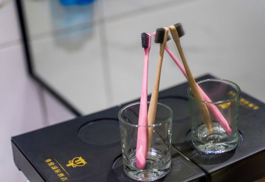 1. 청두 황위 국제..