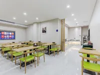 スーパーエイトホテル(淮南春林広場) 淮南のホテル