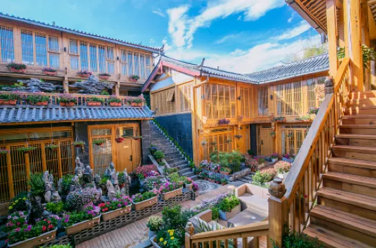 Zhuyu Guancheng Panoramic Designer Garden Hydrogen and Oxygen Meisu (Lijiang Ancient City Branch)