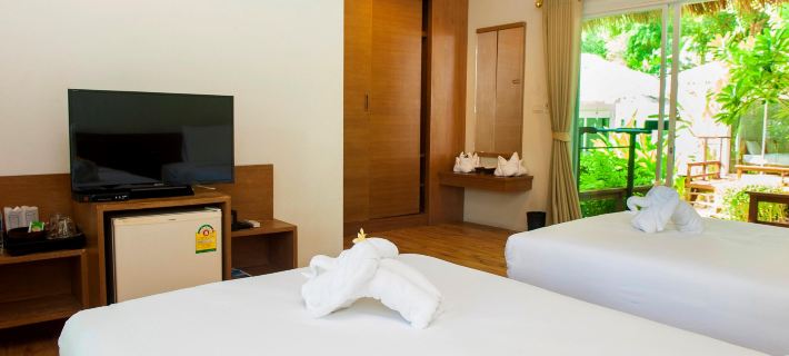 Larissa Samed Resort Hotels in Koh Samet
