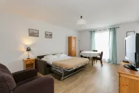 Résidence Hôtel les Joséphines Hotels near Malmaison Castle