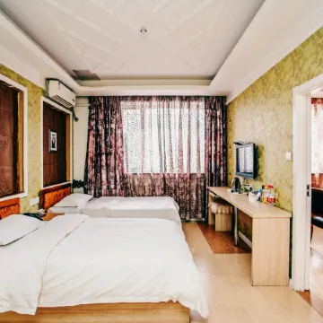 Qitaihe Taoshang Bin Hotel