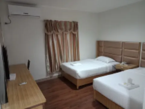 Meaco Royal Hotel - Tabaco Hotels in Tabaco