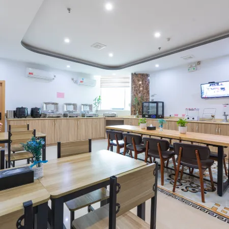 Shankee Tea Style Hotel (Fengcheng City Government People's Hospital)