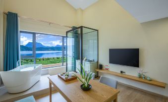 Floral Hotel·Lugu Lake Qingshe boutique hotel