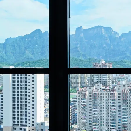 Sky ·Retreat  Hotel