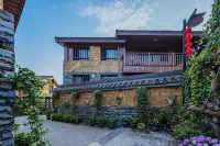Floral Lux Hotel·Phoenix Fengqi Mountain Hotel (Laojiazhai Scenic Spot) Hotels in Fenghuang