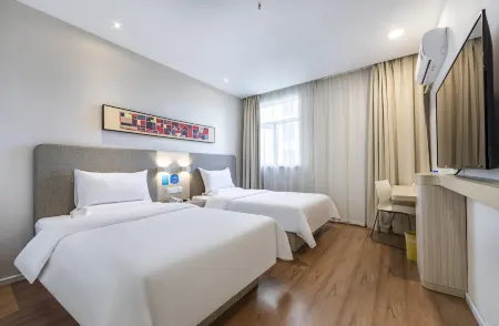 HanTing Hotel (Shanghai Xizang North Road Subway Station)