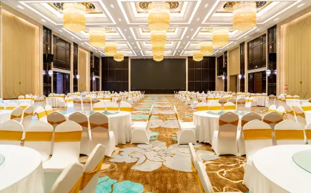 TIANYU SONGYUE HOTEL Отели рядом с достопримечательностью «Giant Buddha in Rong County»