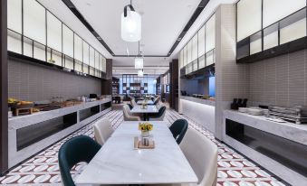 Atour Hotel Xianlin University Town Nanjing University Subway Station