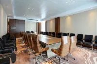 Vienna International Hotel (Zhaoqing Dinghushan Wanda Plaza Branch)