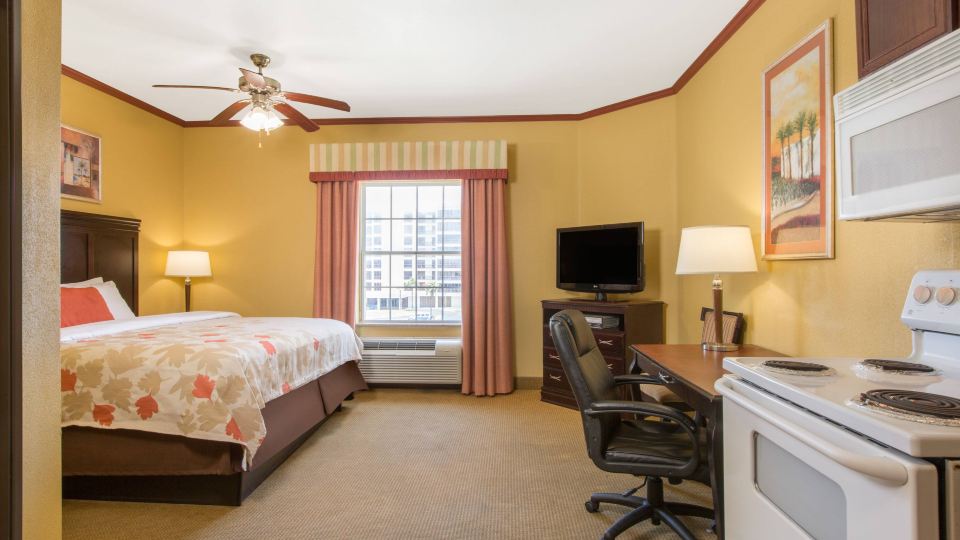 Hawthorn Extended Stay by Wyndham Corpus Christi Padre Is
