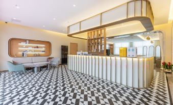 Shanghai Songjiang Sheshan LanOuShangPin Hotel