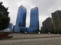 Century Hidden Apartment (Luzhou Wanxianghui)