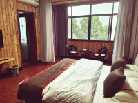 Tonglu Lakeside Mountain Lodge - 인 (Inns)